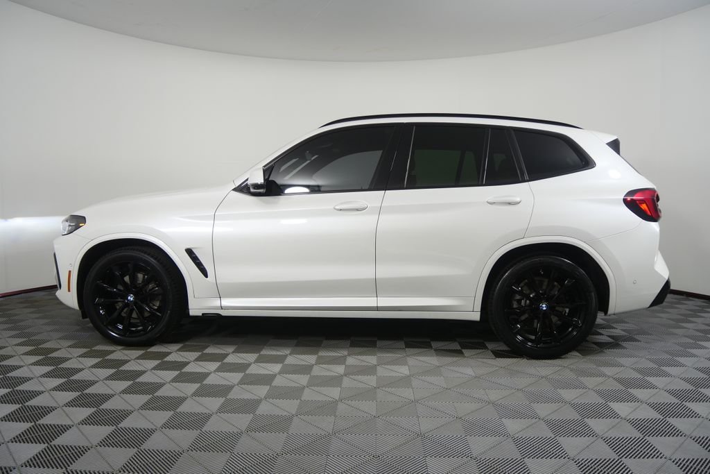 Certified Used 2024 Mineral White Metallic BMW sDrive30i image 6