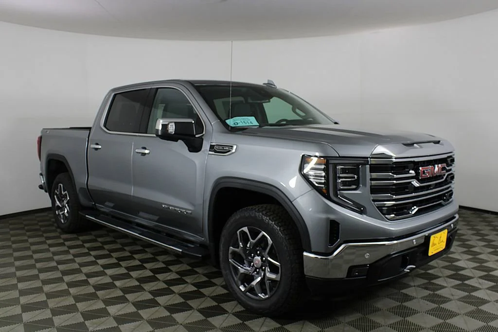 2026 GMC Sierra 4WD Crew Cab Short Box SLT's photo
