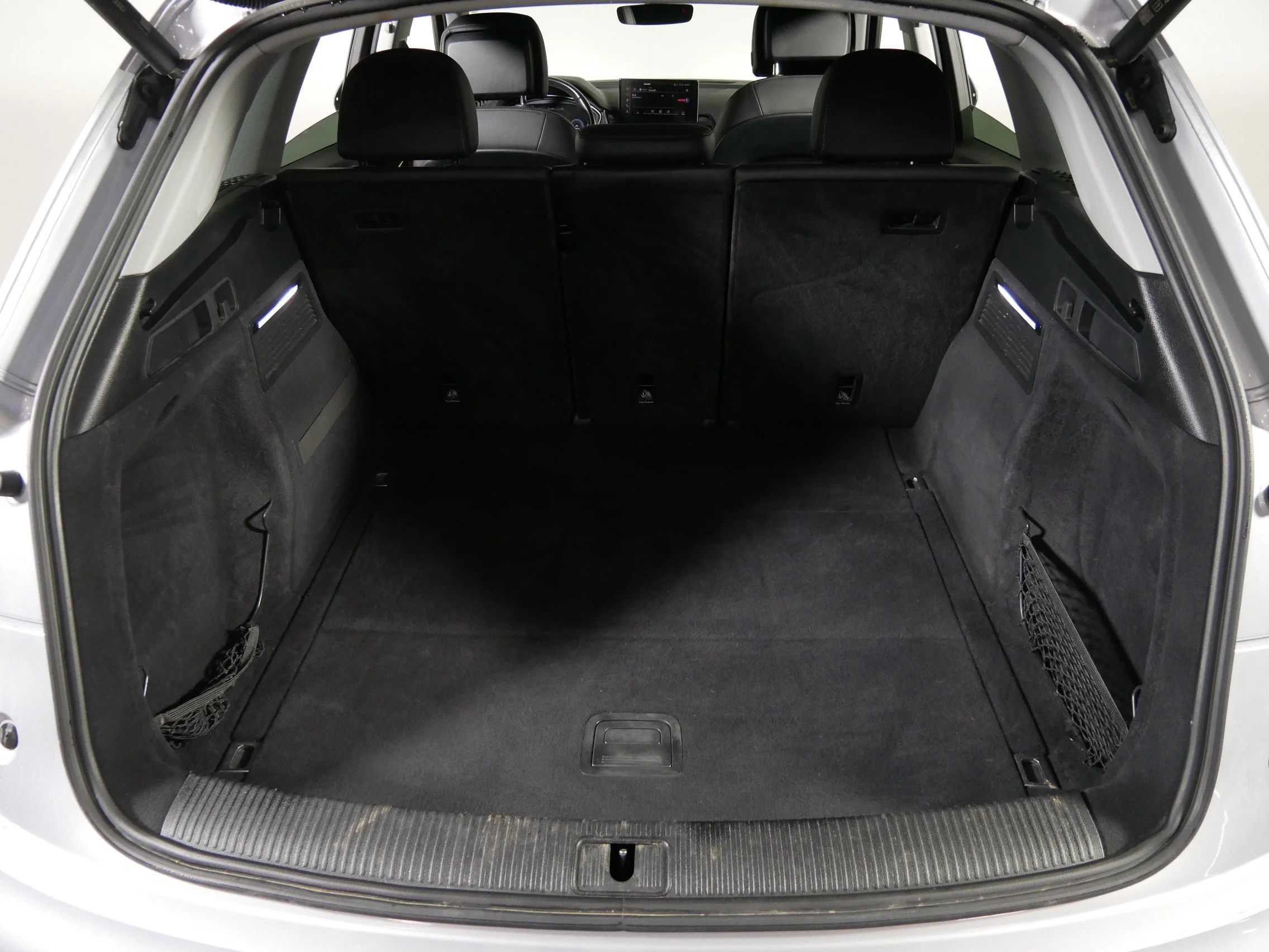 Used 2023 Florett Silver Metallic Audi S line Premium Plus image 18