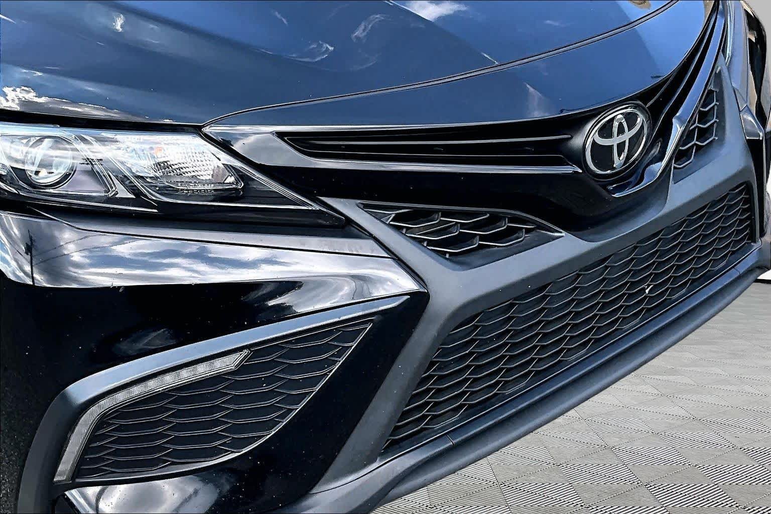 Used 2024 Midnight Black Metallic Toyota SE image 30