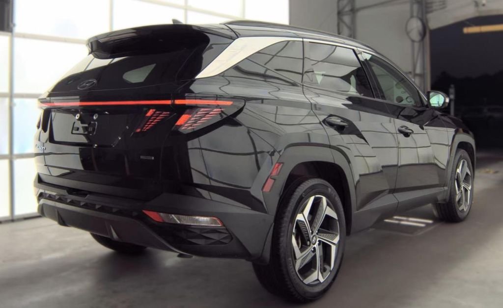 Used 2023 Black Hyundai Limited image 3