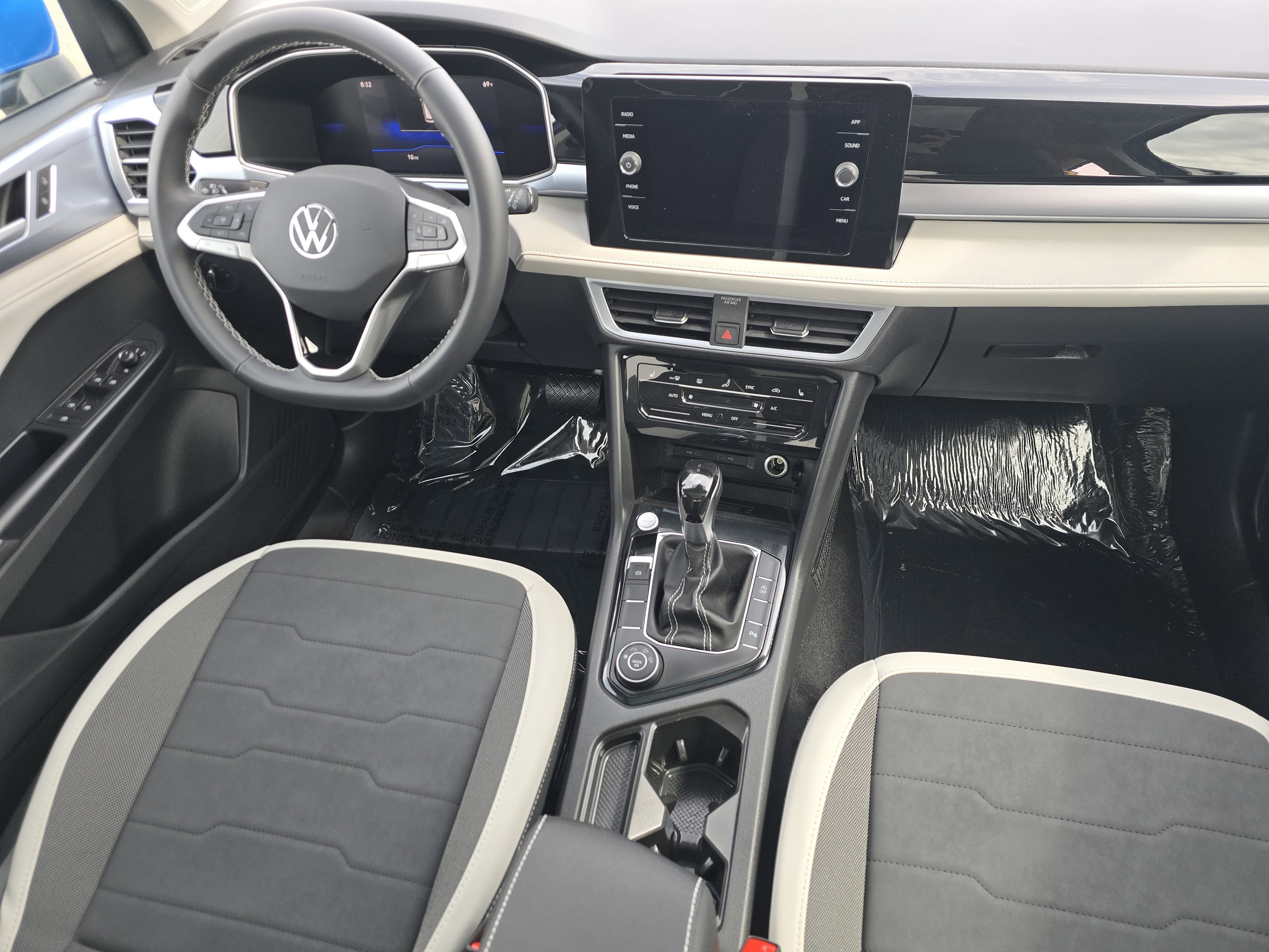 New 2026 Cornflower Blue Volkswagen SE image 18