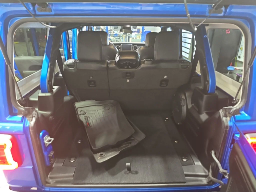 Certified Used 2022 Blue Jeep Unlimited Sahara image 14