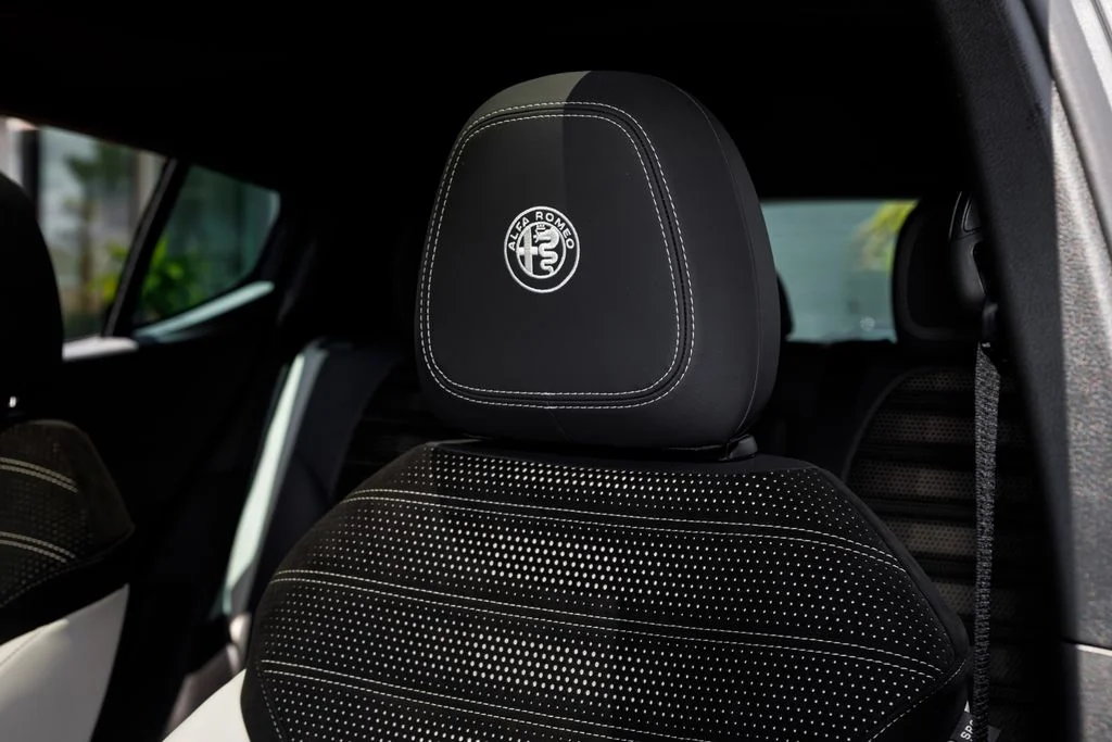 New 2026 Silver Alfa Romeo Sport Speciale image 30
