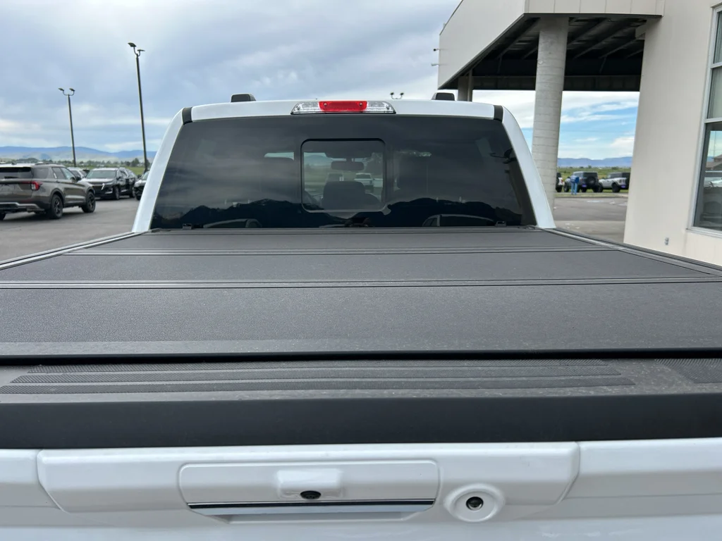 Certified Used 2024 Oxford White Ford LARIAT image 27