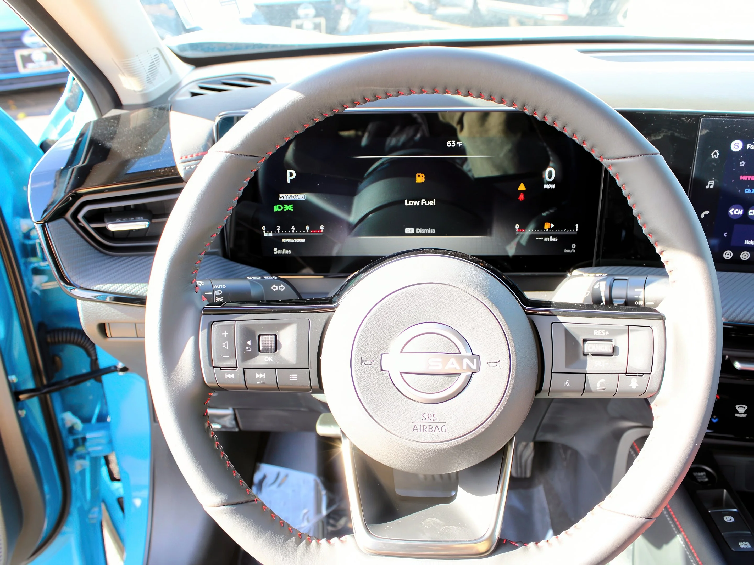 New 2026 Arctic Ice Blue Metallic / Super Black Two-tone Nissan SR image 14