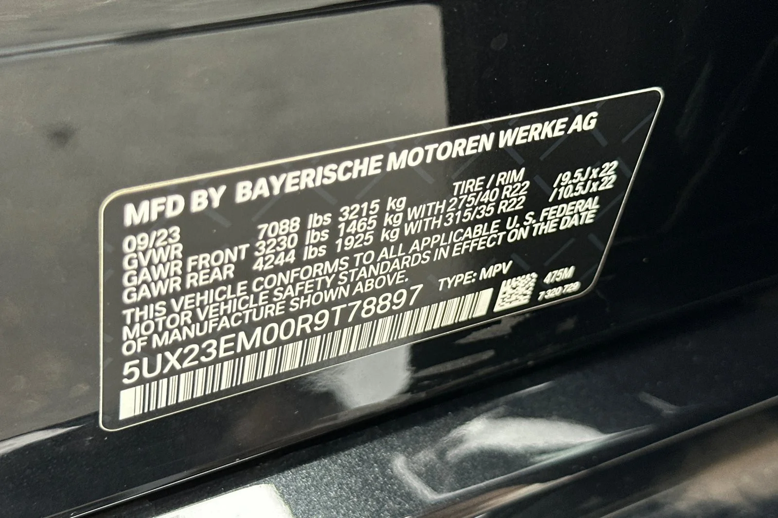 Certified Used 2024 Black Sapphire Metallic BMW xDrive40i image 29