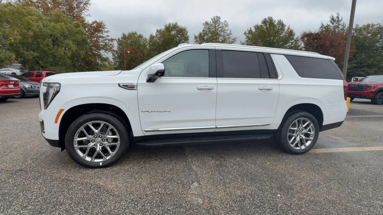 Used 2026 Summit White GMC Elevation image 5