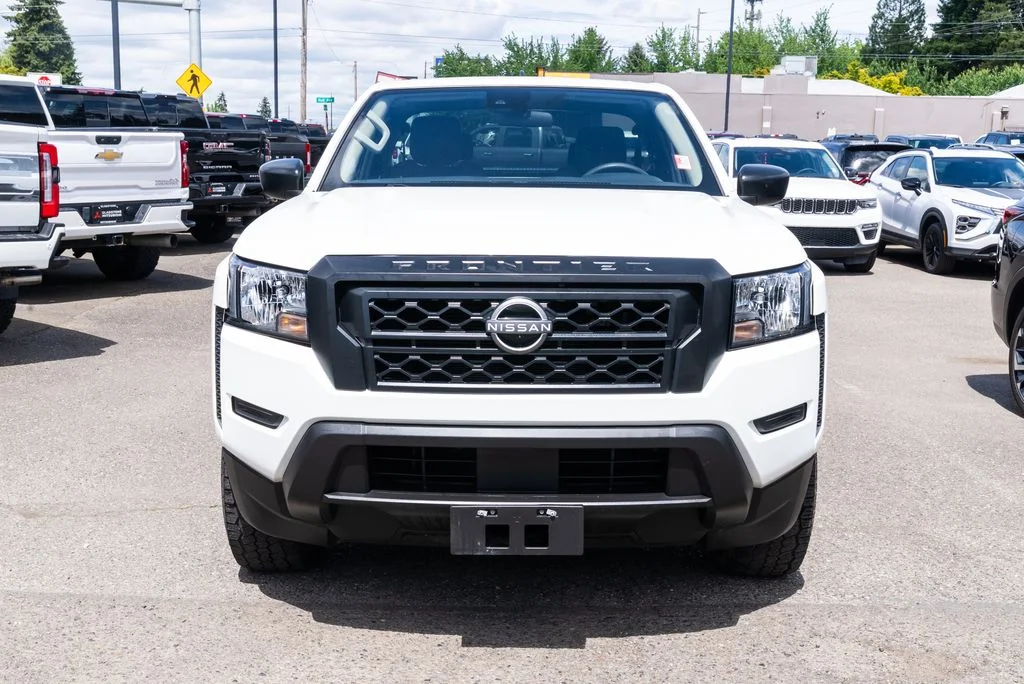 Used 2022 White Nissan S image 2