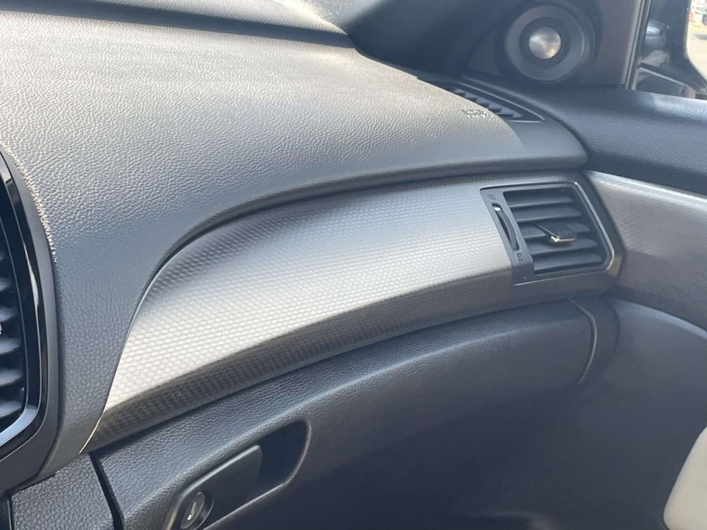 Used 2017 Black Honda EX-L image 33