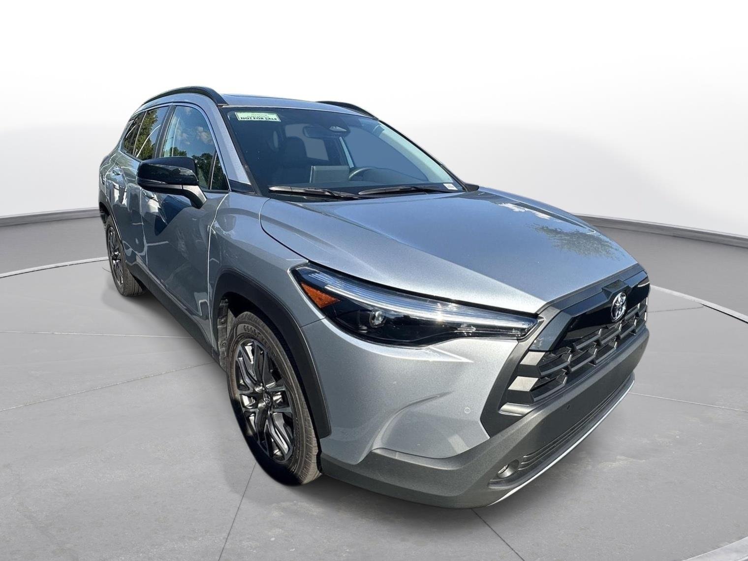 Used 2026 Sonic Silver Toyota XLE image 4