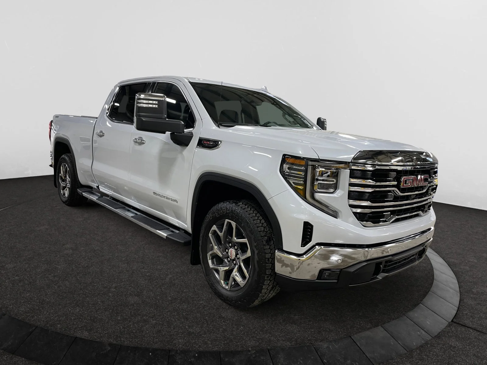New 2026 Glacier White Tricoat GMC SLT image 7