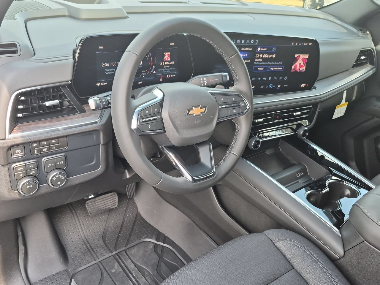 2026 Chevrolet Tahoe LS - Photo 10