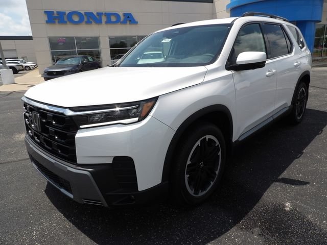 New 2026 Platinum White Pearl Honda Touring image 3