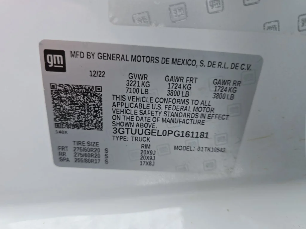 Certified Used 2023 WHITE FROST TRICOAT GMC Denali image 37