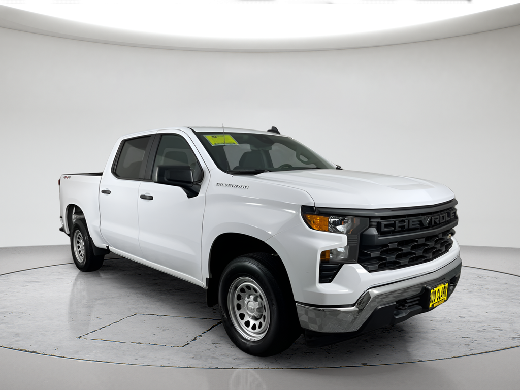 Used 2024  Chevrolet LT image 3