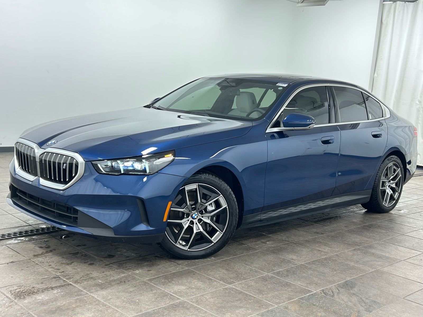 2026 BMW i5 xDrive40 Sedan's photo