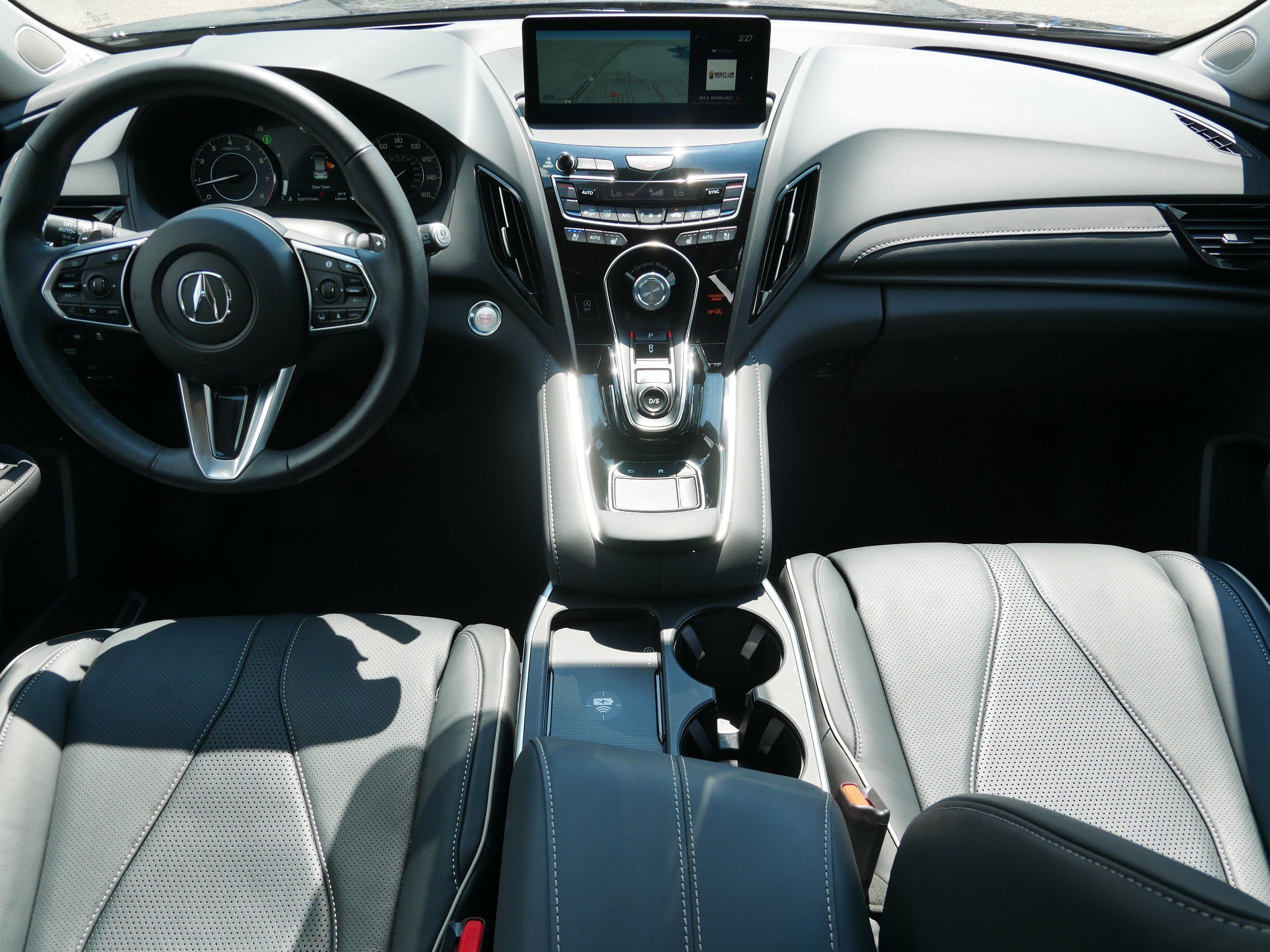 Used 2025 Majestic Black Pearl Acura w/Advance Package image 10