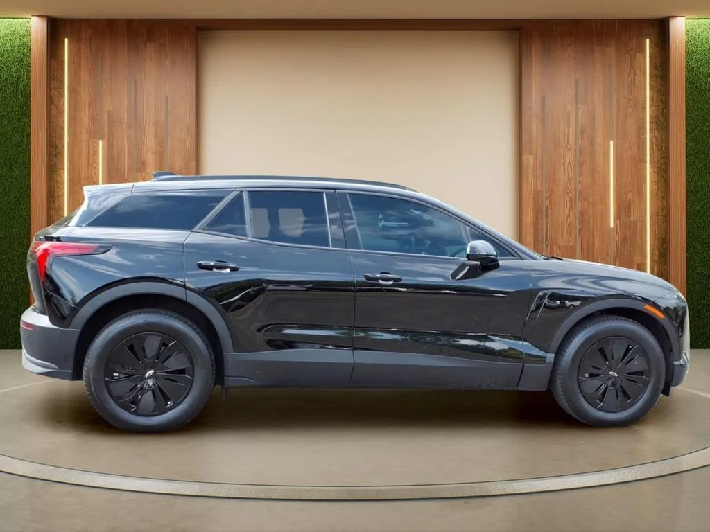 2026 Chevrolet Blazer EV LT - Photo 35
