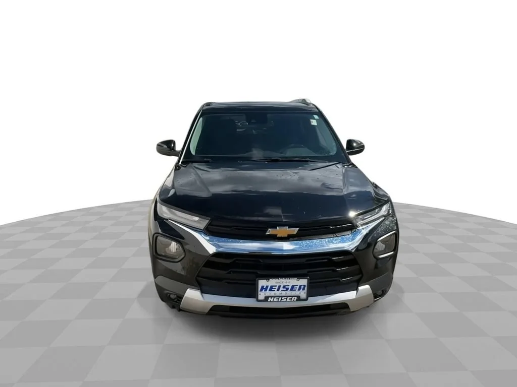 Used 2023 Mosaic Black Metallic Chevrolet LT image 3