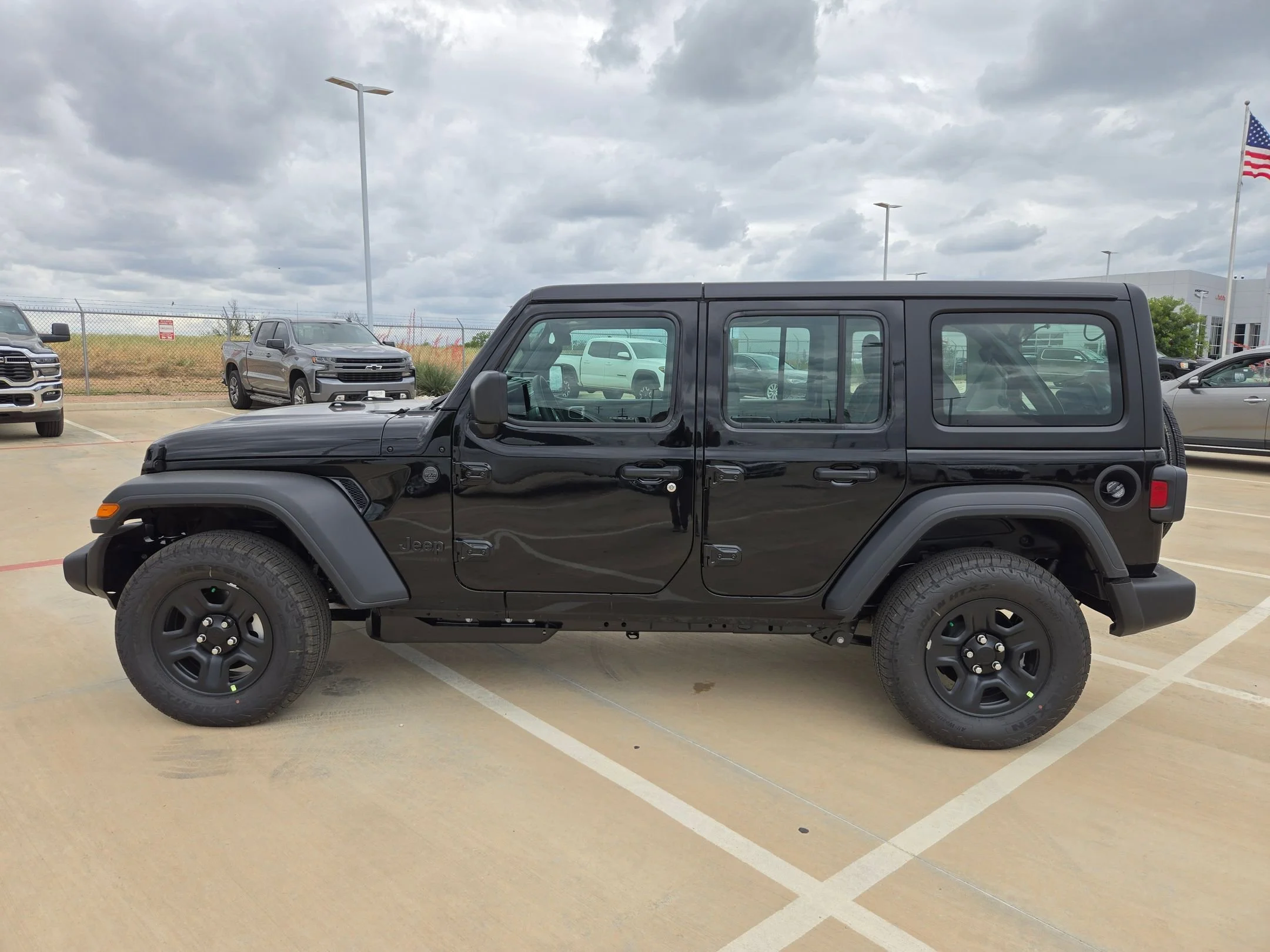 New 2026 Black Clear-Coat Exterior Paint Jeep Sport image 6