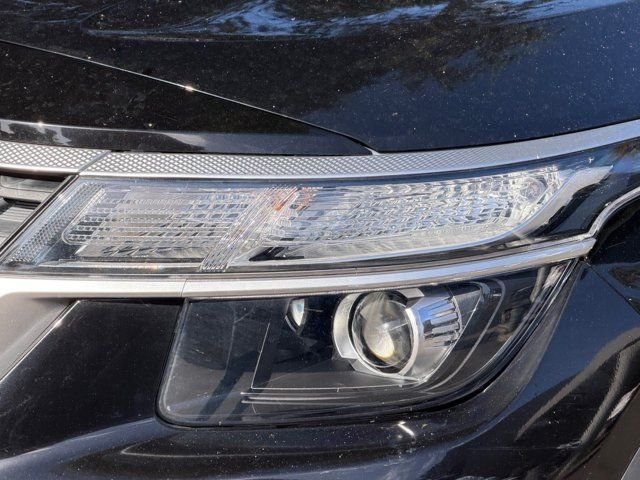 Certified Used 2023 Black Kia LX image 12