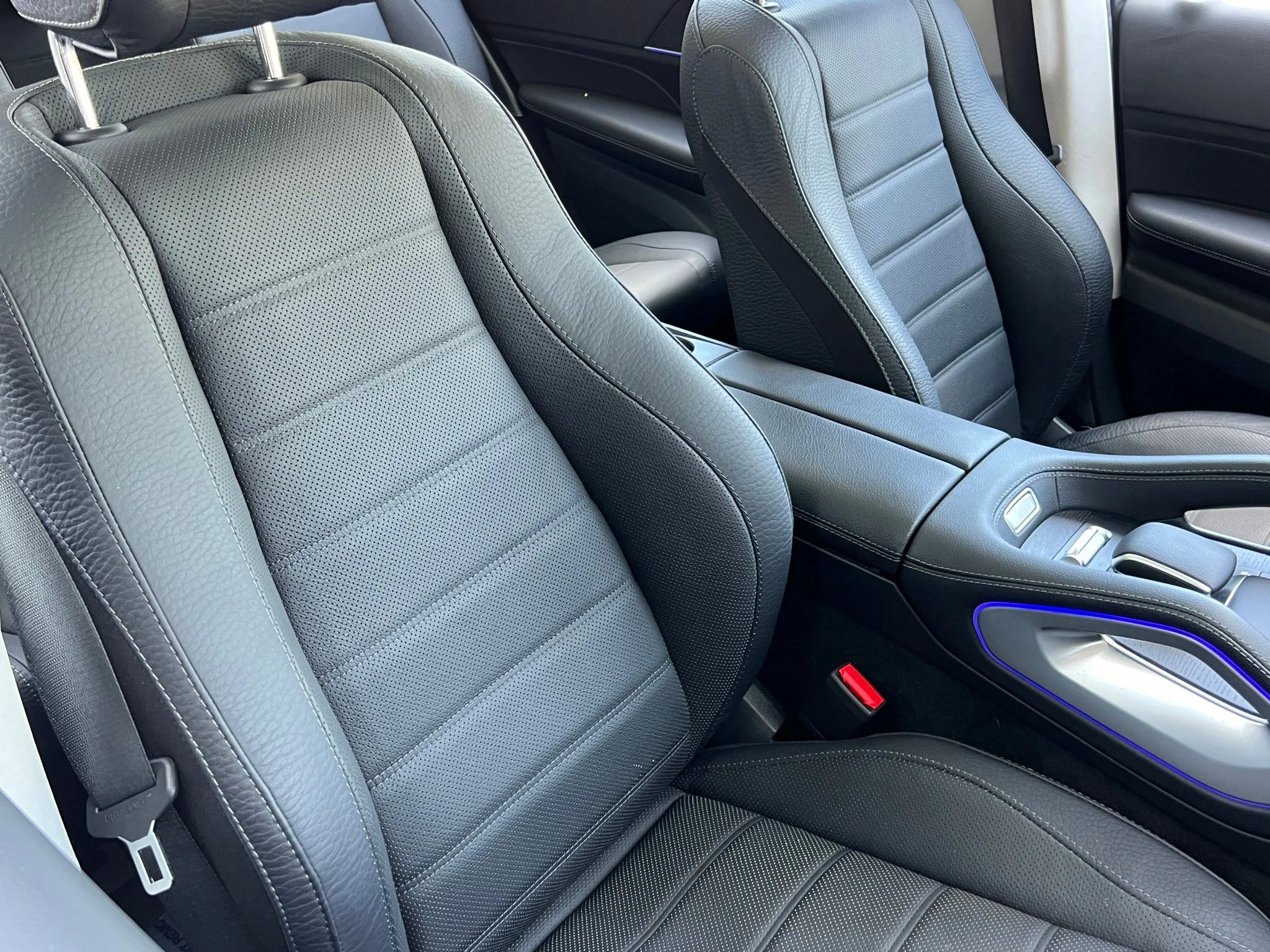 Used 2023 White Mercedes-Benz GLS 580 image 18