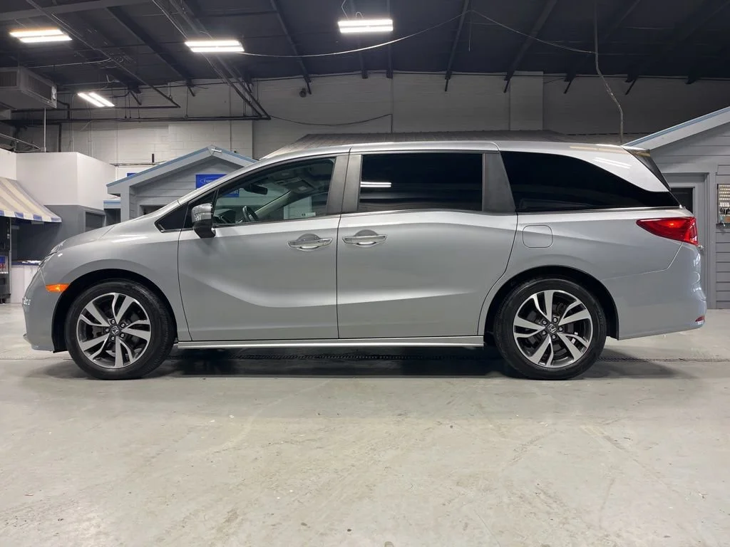 2024 Honda Odyssey Touring - Photo 46