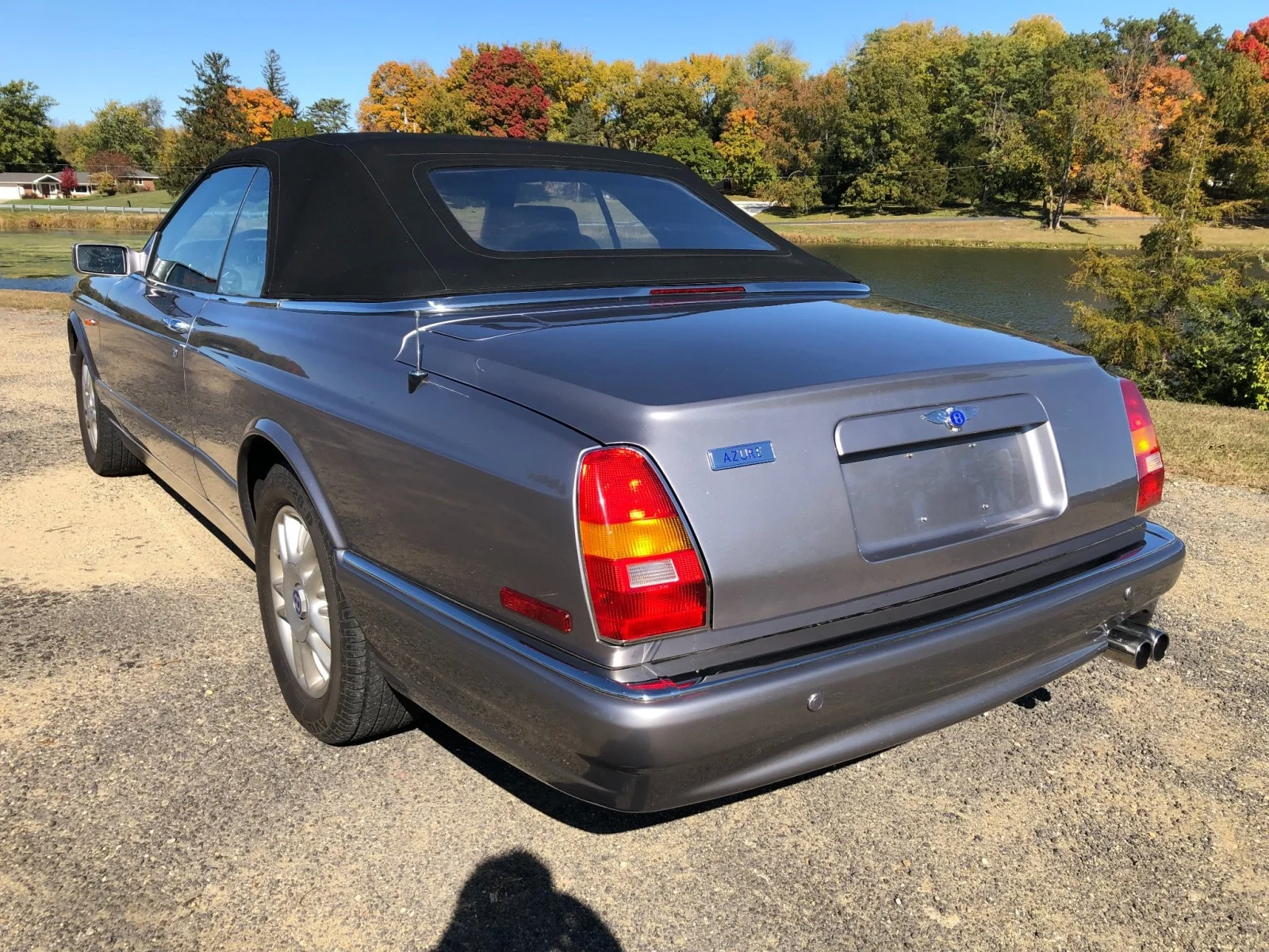 Used 2002 Silver Bentley  image 17