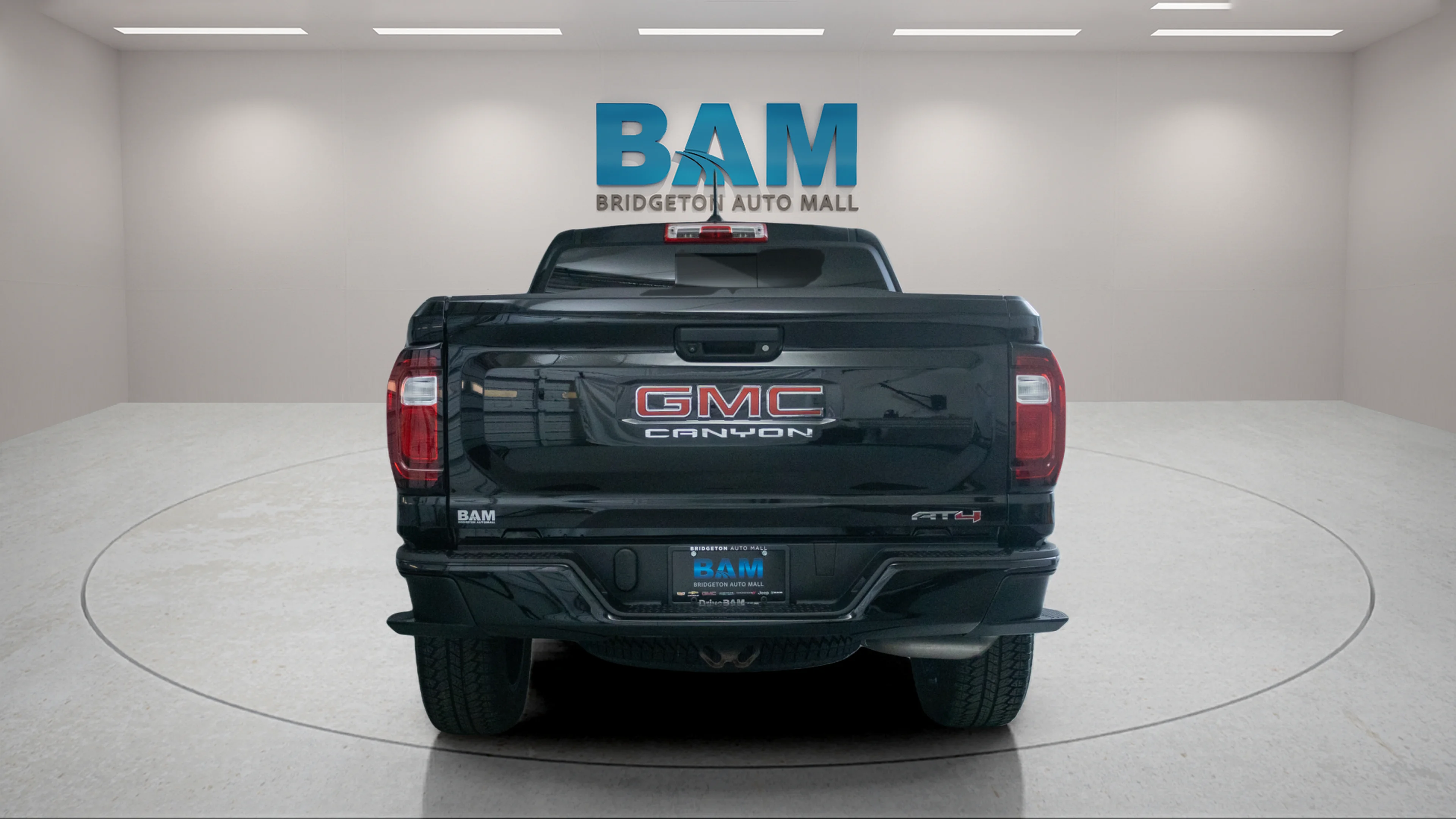 Used 2024 Onyx Black GMC 4WD AT4 image 6
