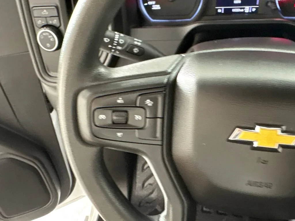 Certified Used 2025 Summit White Chevrolet WT image 28