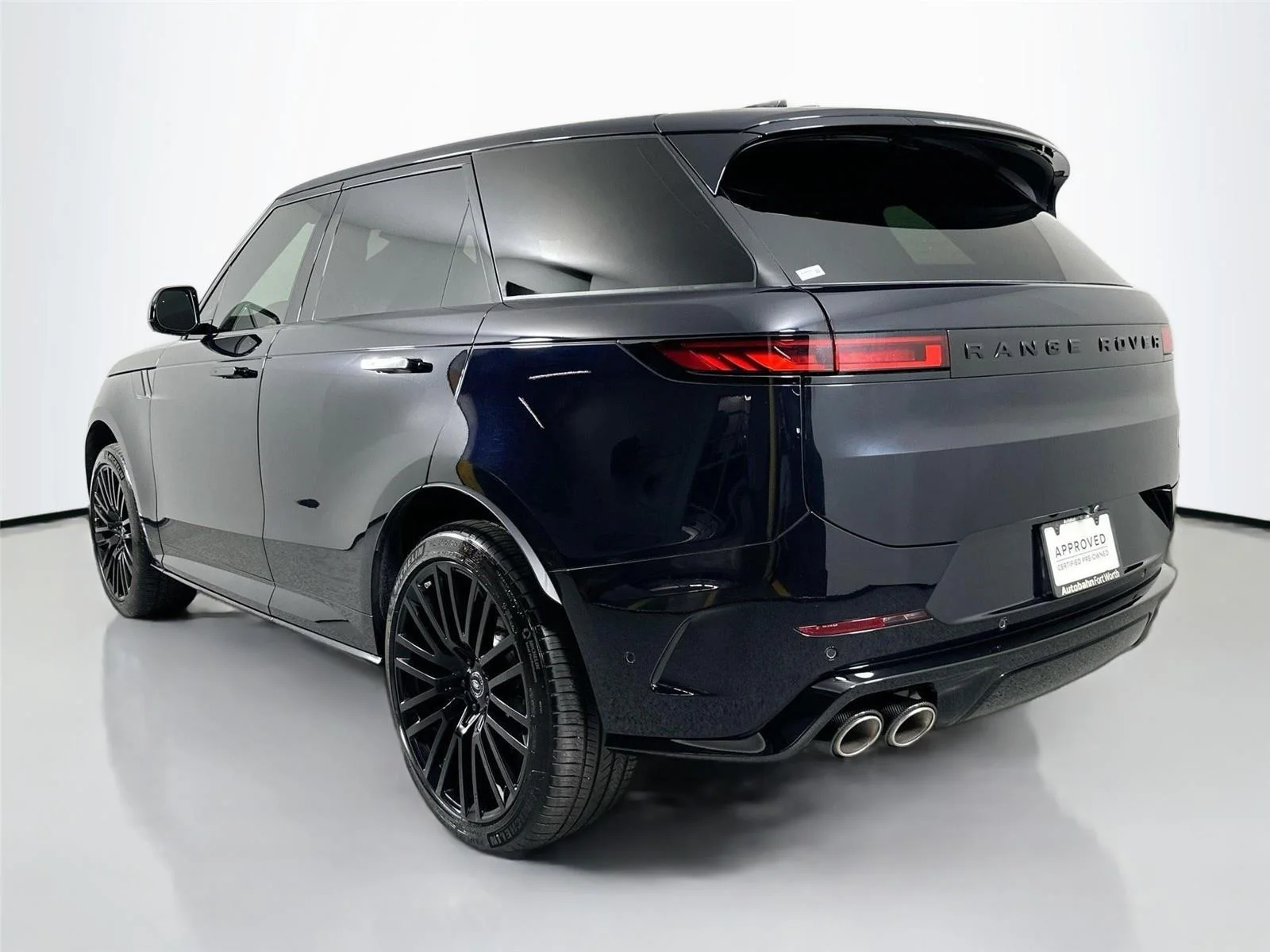 Used 2025 Blue (Dark) Land Rover SV Edition Two image 6