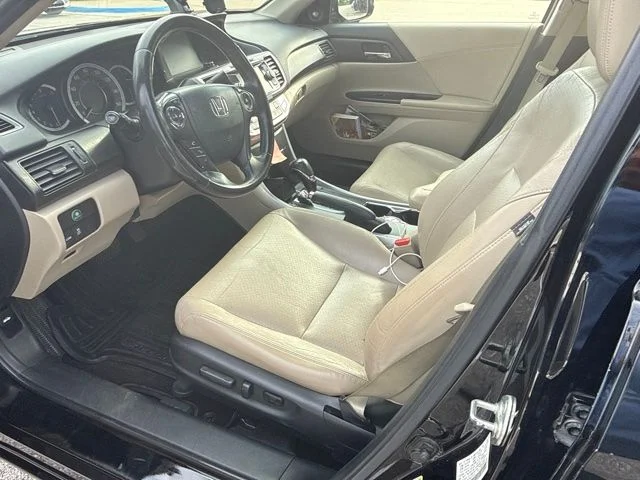 Used 2013 Black Honda EX-L image 5