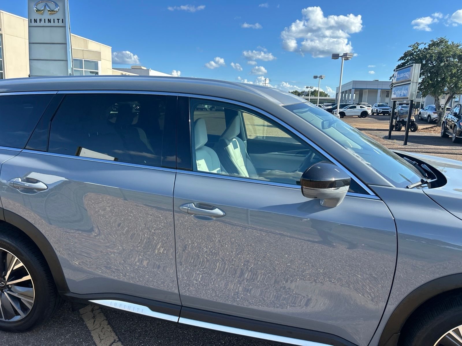 Certified Used 2026 Gray INFINITI LUXE image 12