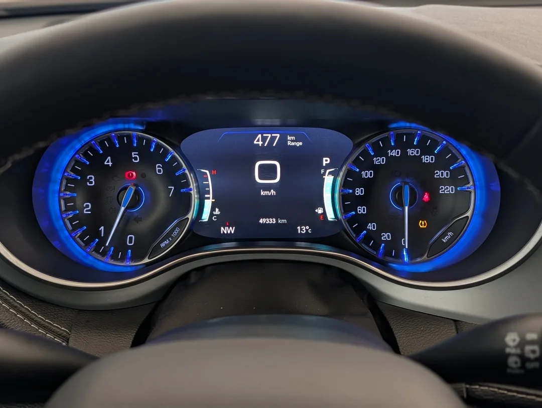 Used 2025 Grey Chrysler Limited - - FWD - Nappa Leather - Full Sunroof - Blind Spot & More! image 19