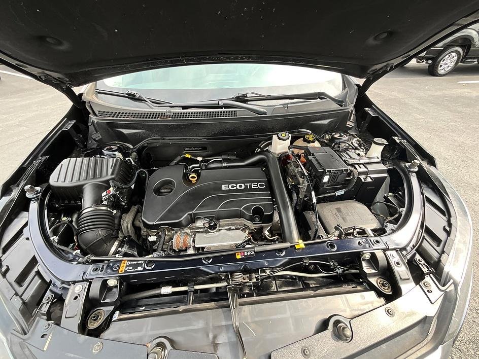 Used 2020 Blue Chevrolet LS image 3