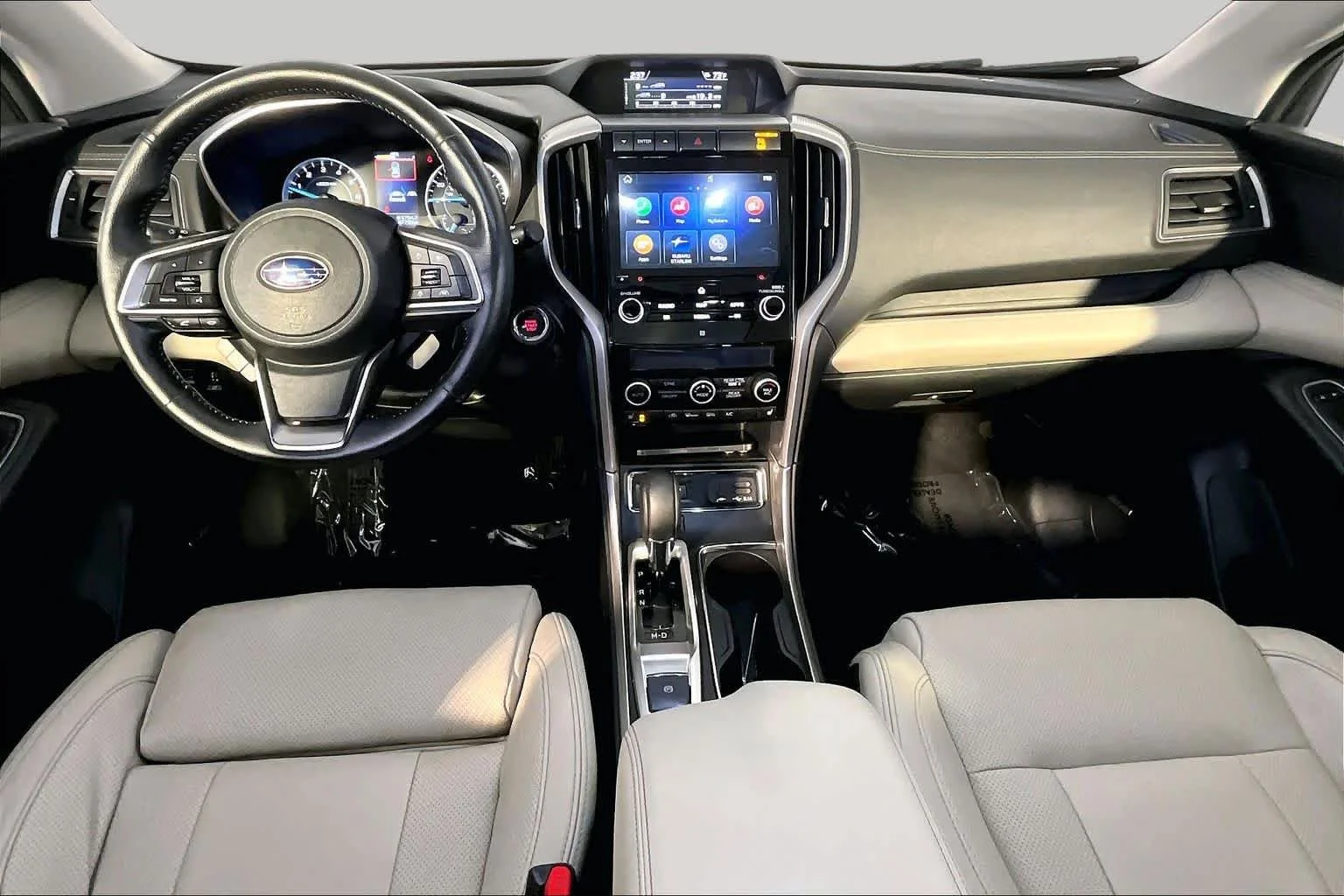 Used 2019 Crystal White Pearl Subaru Limited image 16