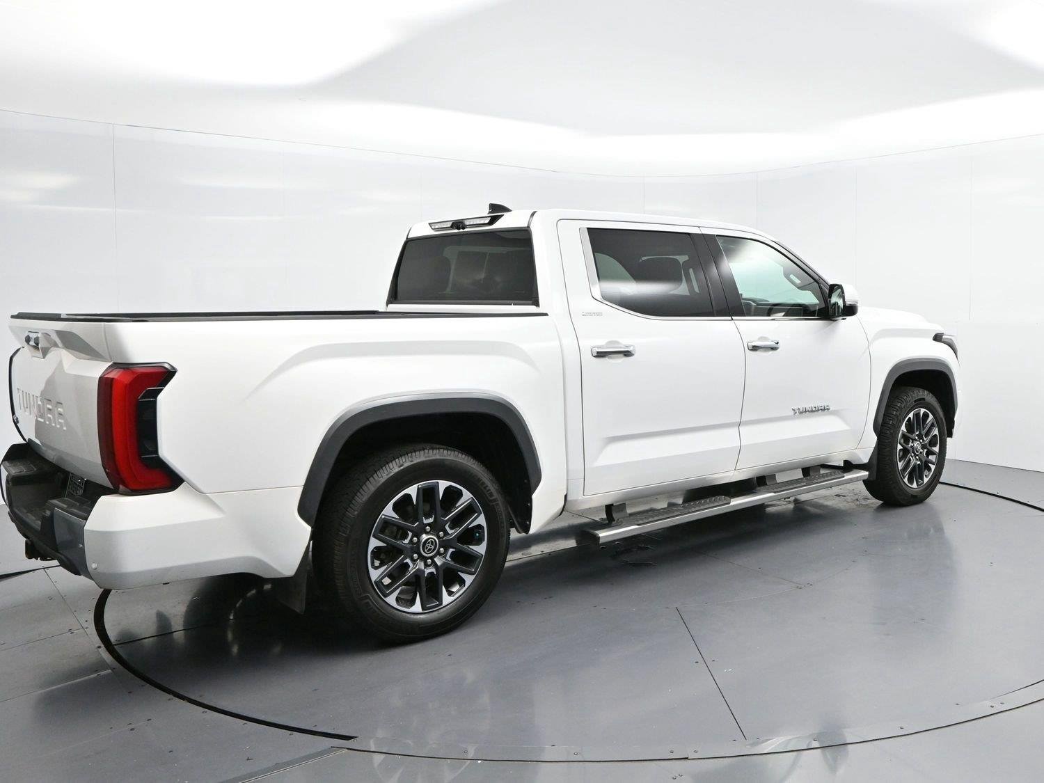 Used 2023 Ice Cap Toyota Limited image 7