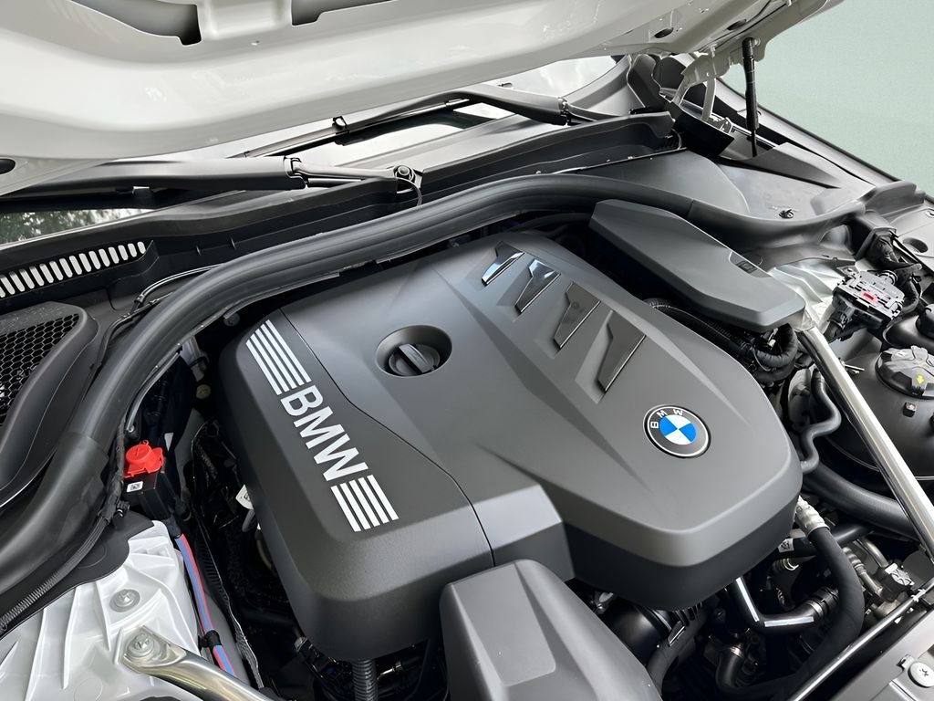 New 2027 Mineral White Metallic BMW 530i image 25