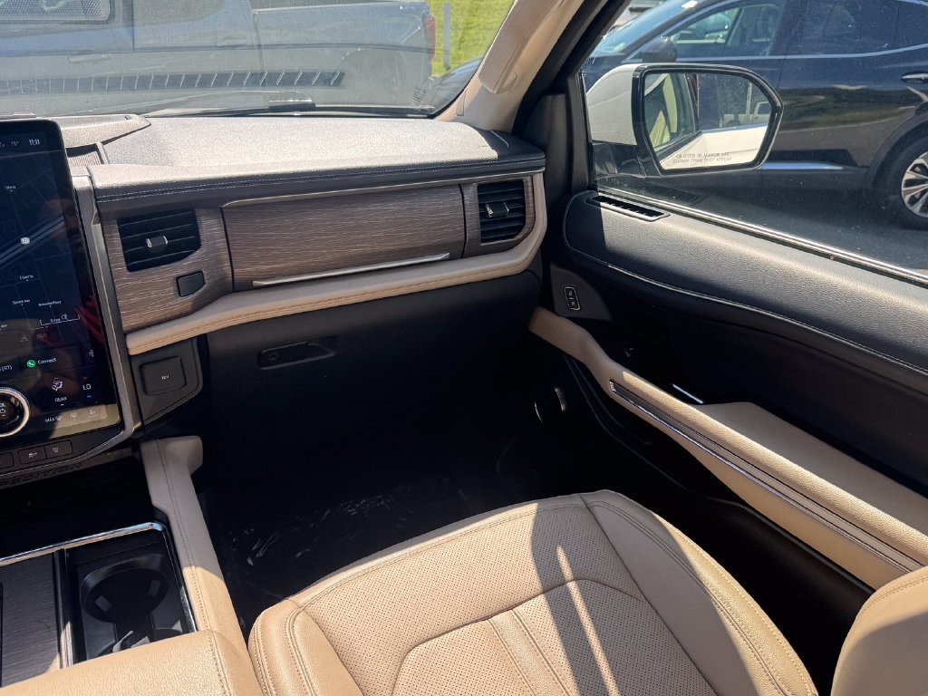 Used 2024 White Ford Limited image 15