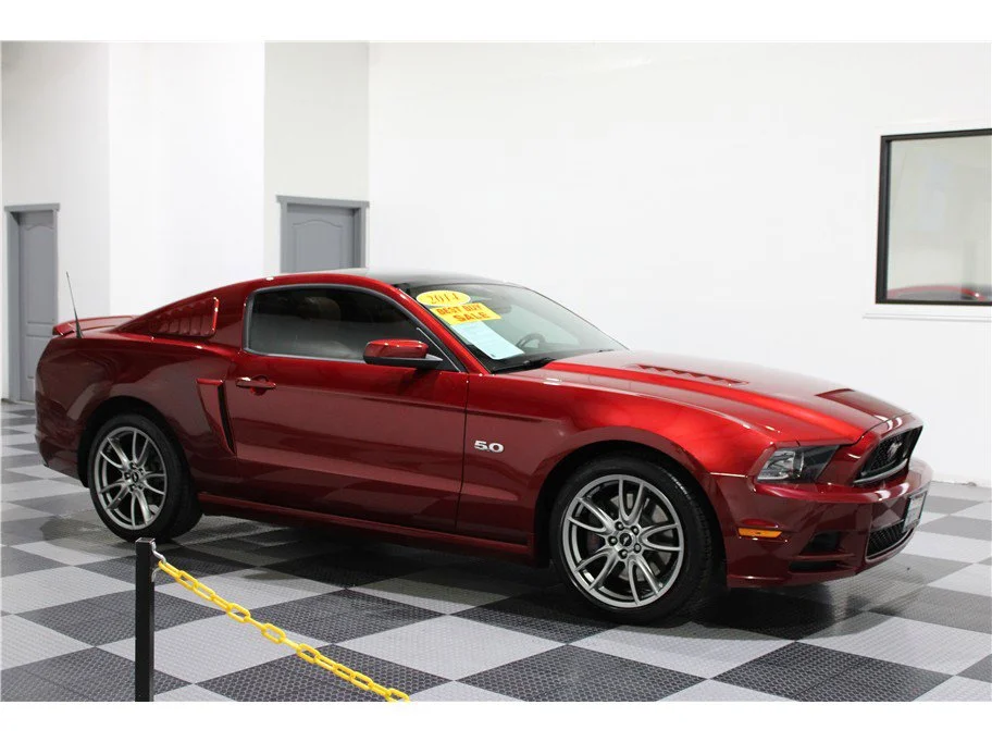 2014 Ford Mustang GT Premium's photo
