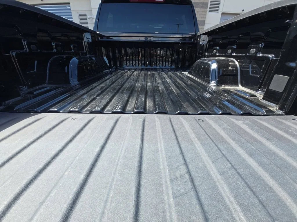 Certified Used 2024 Onyx Black GMC Pro image 17