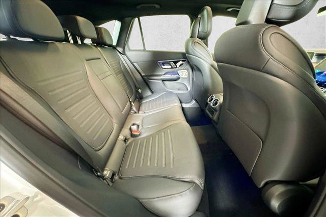 New 2026 Polar White Mercedes-Benz GLC 300 image 55