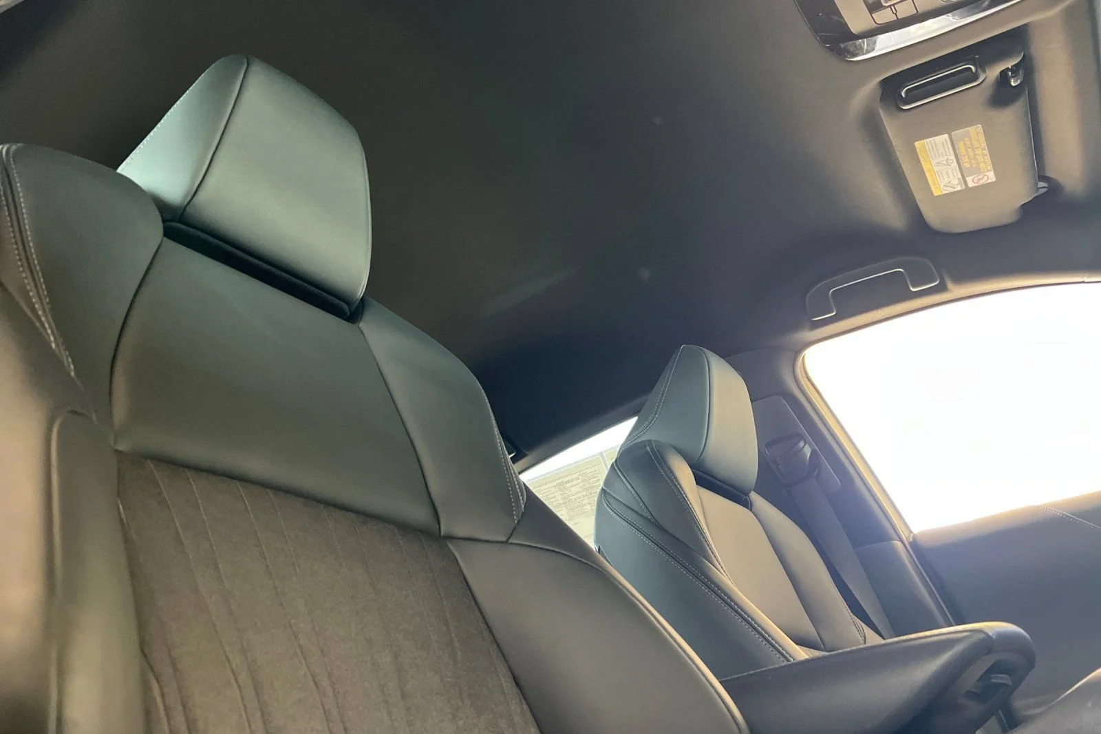 Used 2021  Toyota LE image 17