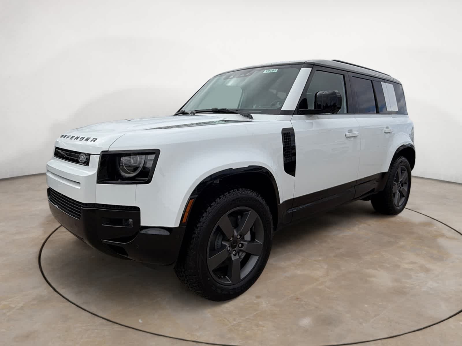 2026 Land Rover Defender X-Dynamic SE