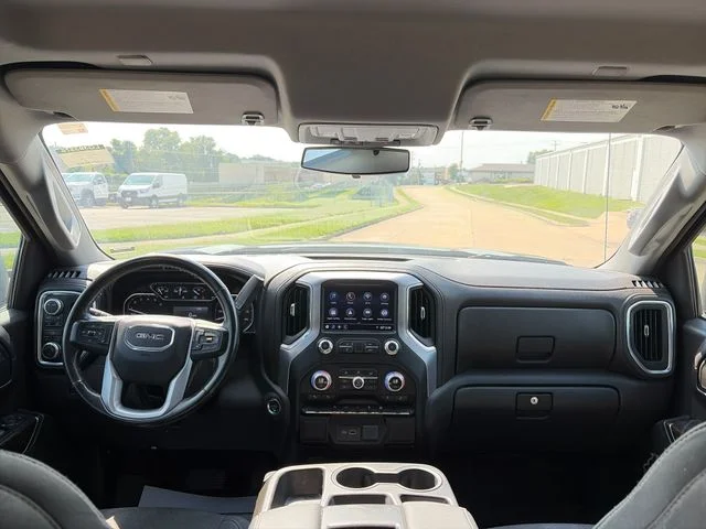 Used 2020 Black GMC SLE image 29