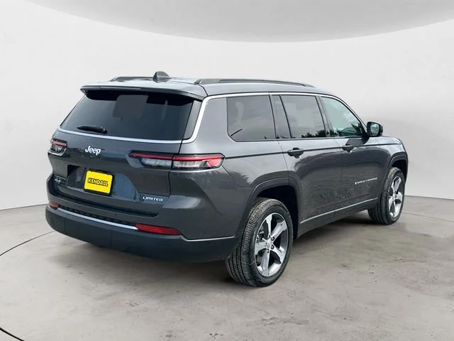 New 2026 Baltic Gray Metallic Clear-Coat Exterior Paint Jeep Limited image 5