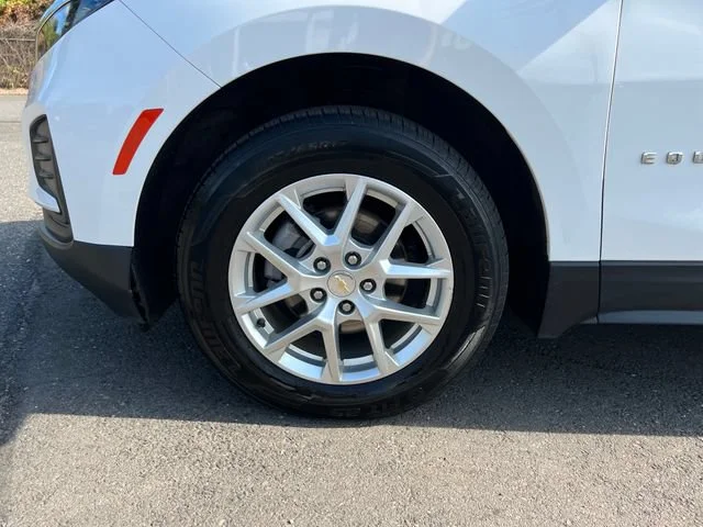 Used 2022 Summit White Chevrolet LS image 27