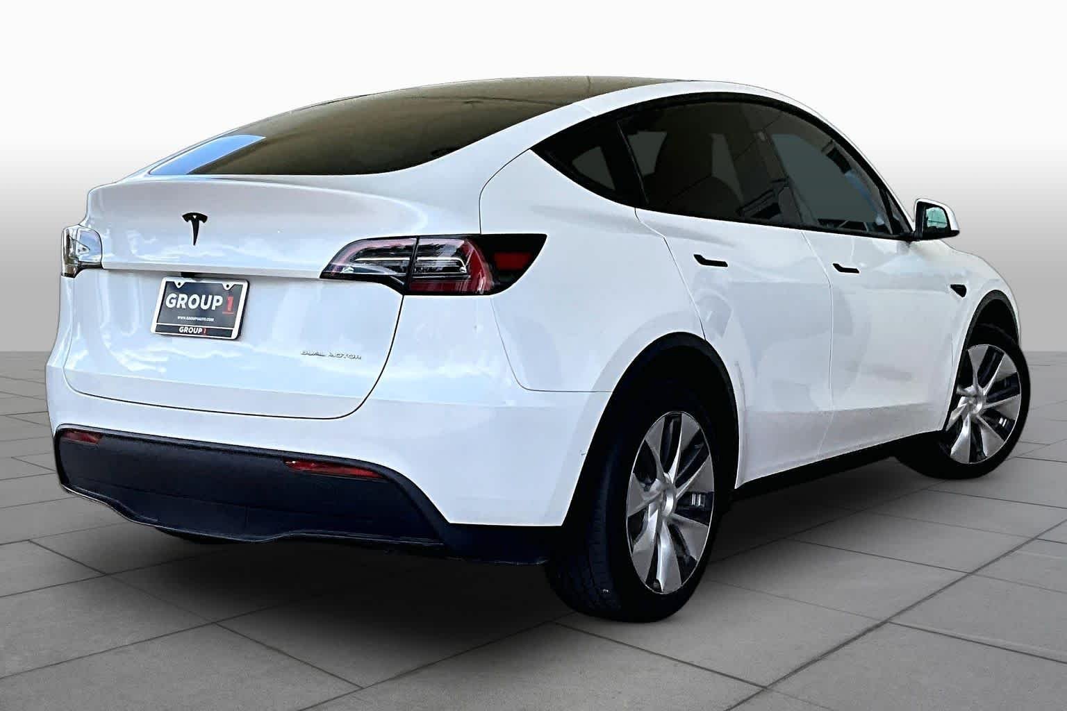 Used 2024 Pearl White Multi-Coat Tesla Long Range image 12