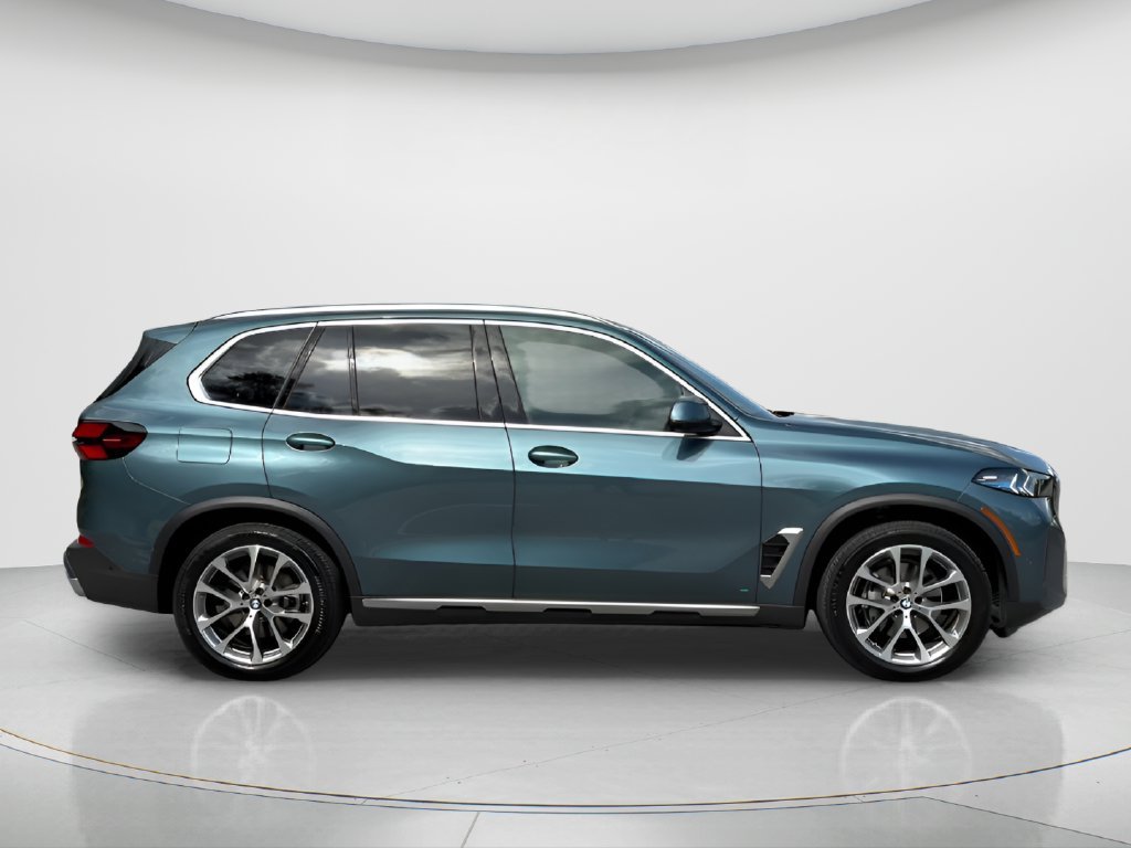 Certified Used 2024 Blue BMW xDrive40i image 4